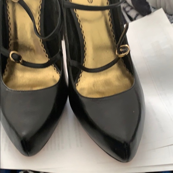 BeBe strikes again w/ Classic Narrow Closed Toe. - Picture 8 of 8